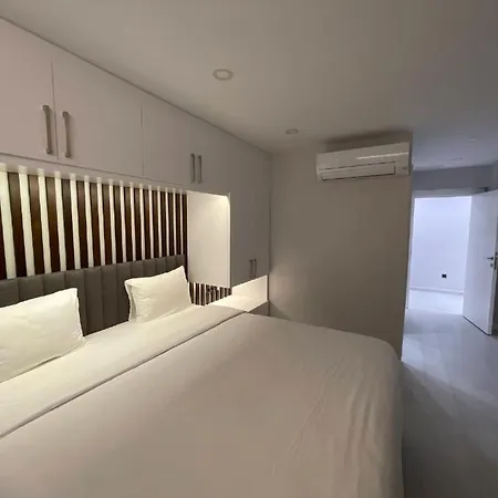 Istanbul Apartments *